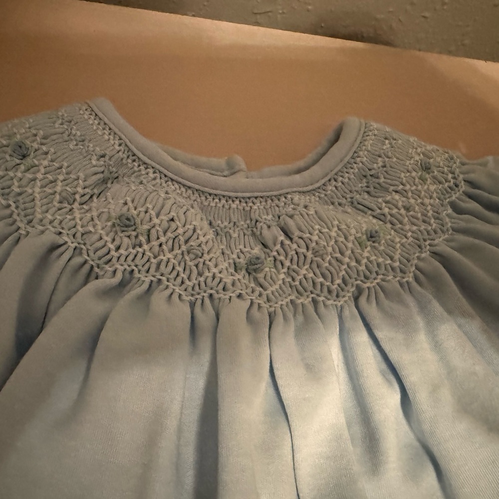 Light Blue Smocked Long-Sleeve Top for Baby girl - Picture 2 of 4